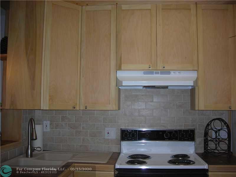 Cypress Bend Pompano Beach, FL 33069 - Photo 8 of 33 Exterior Front