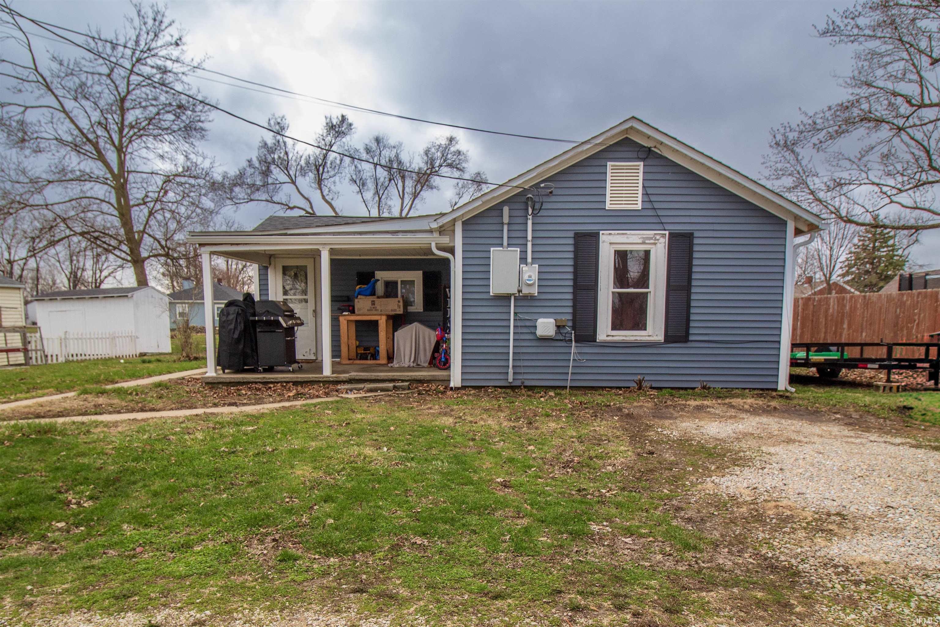 401 George Street Winchester, IN 47394 - Photo 1 of 20