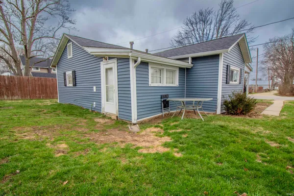 $69,900 | 401 George Street, Winchester, IN 47394