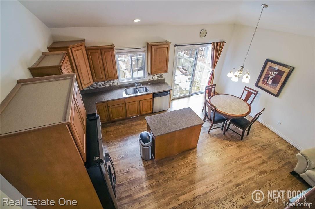 525 Andover Court, Unit 41 Rochester, MI 48306 - Photo 29 of 40 IMG_7179.jpg