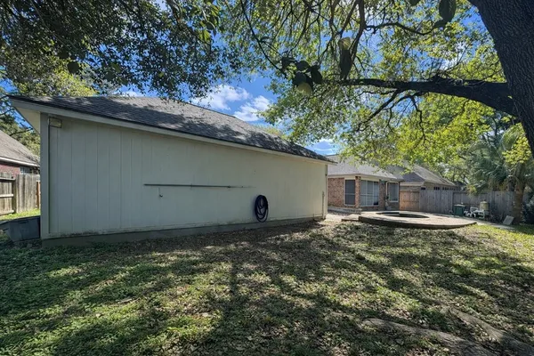 a view of house exterior