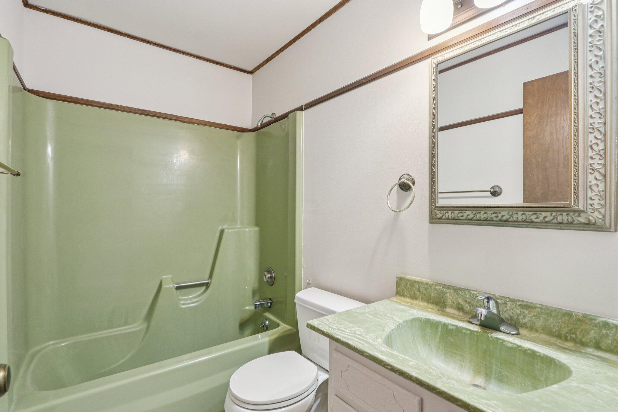 11937 West Appleton Avenue, Unit 20 Milwaukee, WI 53224 - Photo 17 of 38 Bath