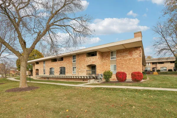 $115,000 | 11937 West Appleton Avenue, Unit 20, Milwaukee, WI 53224