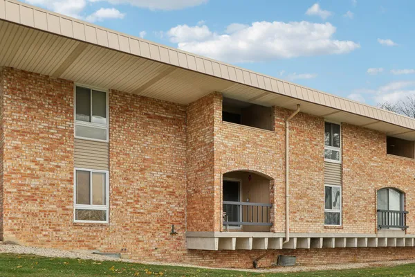 $115,000 | 11937 West Appleton Avenue, Unit 20, Milwaukee, WI 53224