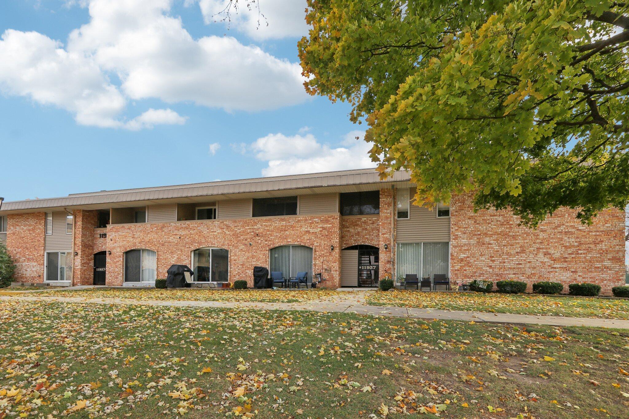 11937 West Appleton Avenue, Unit 20 Milwaukee, WI 53224 - Photo 37 of 38 Exterior
