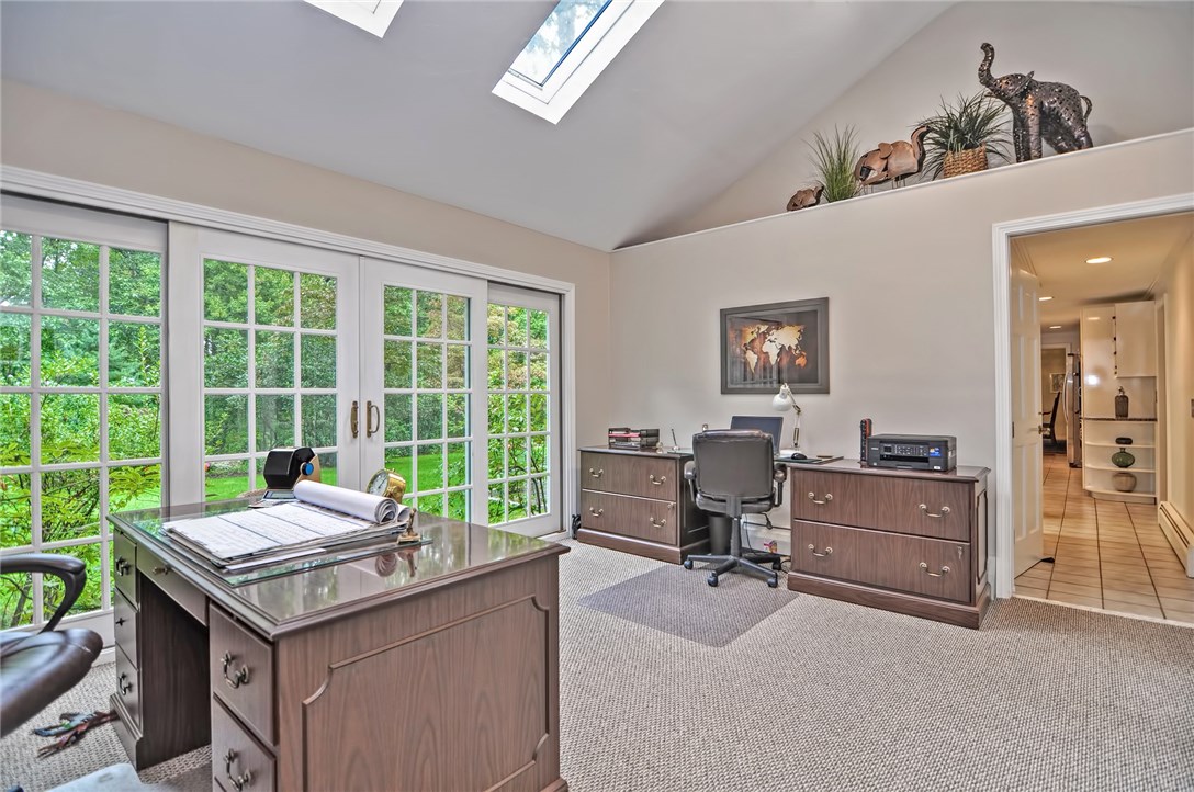 78 Torrey Road Cumberland, RI 02864 - Photo 11 of 28