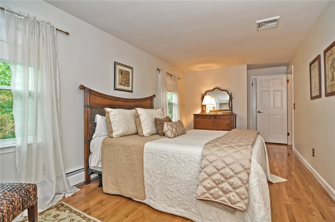 78 Torrey Road Cumberland, RI 02864 - Photo 16 of 28