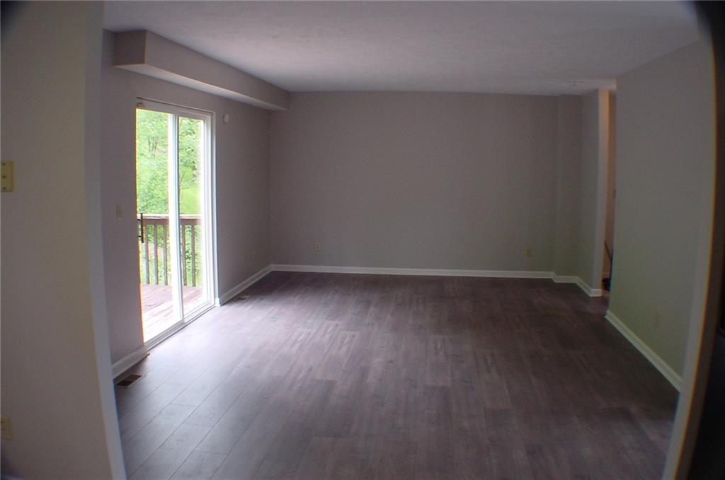 205 Randy Lane Coraopolis, PA 15108 - Photo 8 of 21 Gallery Image 8