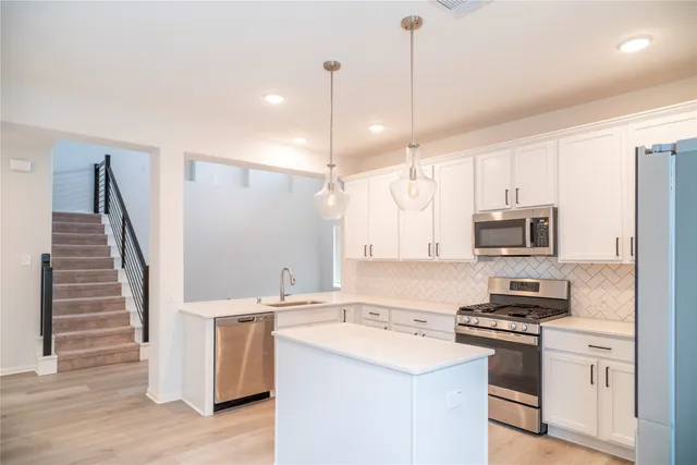 $3,300 | 208 Cambria Green Lane, Katy, TX 77493