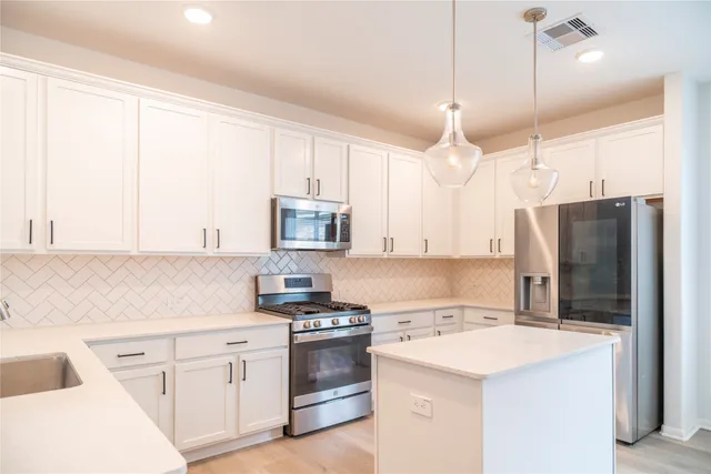 $3,300 | 208 Cambria Green Lane, Katy, TX 77493