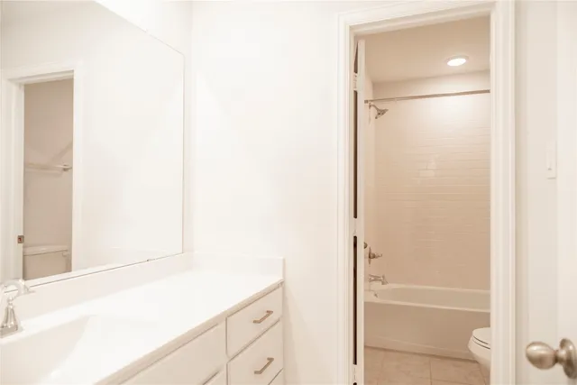 $3,300 | 208 Cambria Green Lane, Katy, TX 77493