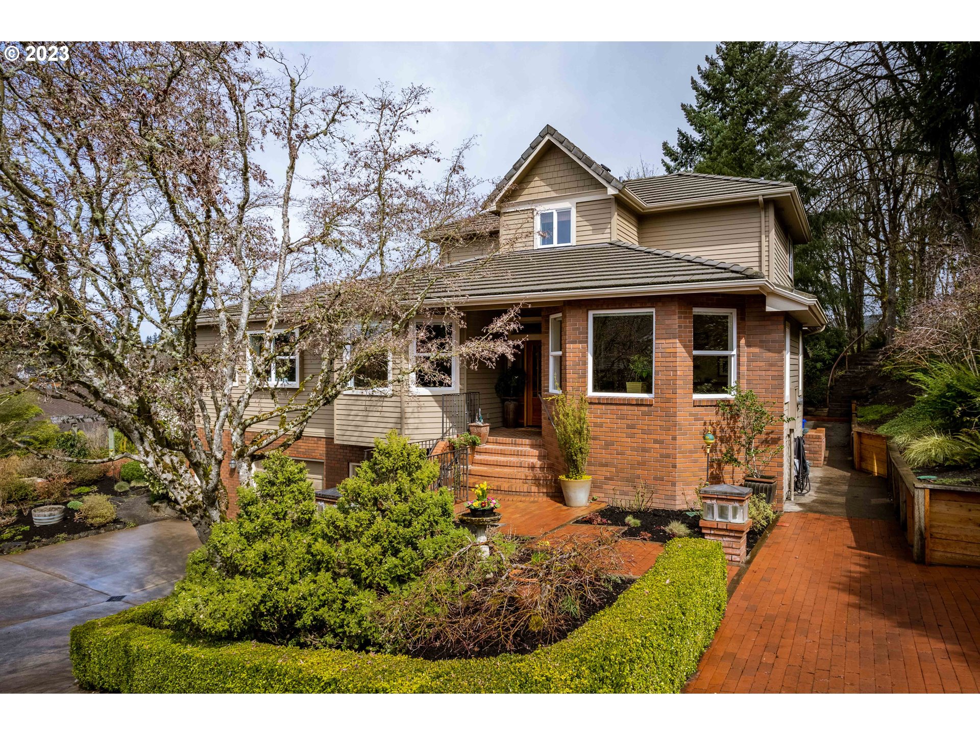 1247 Crenshaw Road Eugene, OR 97401 - Photo 1 of 48 Gallery Image 1