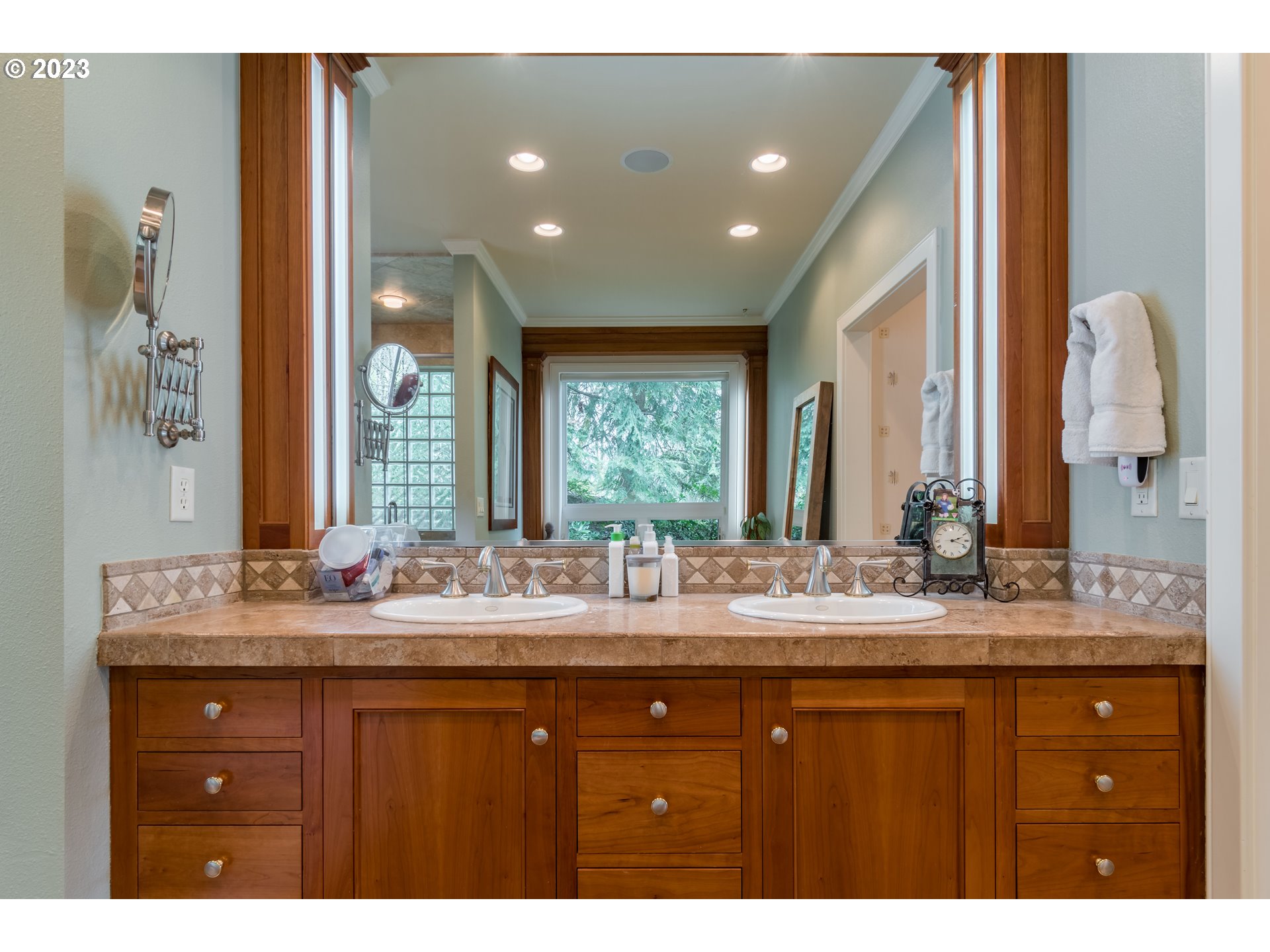 1247 Crenshaw Road Eugene, OR 97401 - Photo 25 of 48 Gallery Image 25
