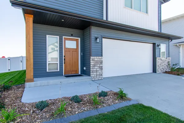 $512,500 | 5507 Lori Lane West, West Fargo, ND 58078