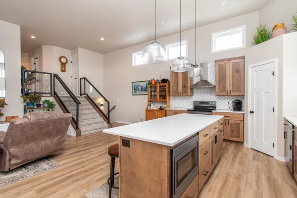 $499,000 | 5507 Lori Lane West, West Fargo, ND 58078