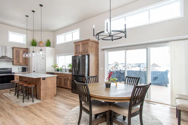 $512,500 | 5507 Lori Lane West, West Fargo, ND 58078