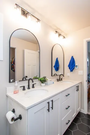 $499,000 | 5507 Lori Lane West, West Fargo, ND 58078