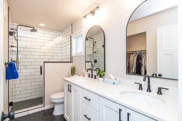 $512,500 | 5507 Lori Lane West, West Fargo, ND 58078