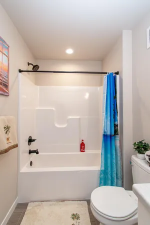 $499,000 | 5507 Lori Lane West, West Fargo, ND 58078