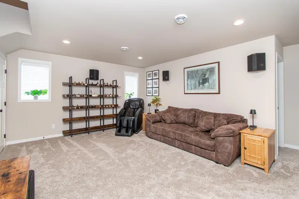 $499,000 | 5507 Lori Lane West, West Fargo, ND 58078