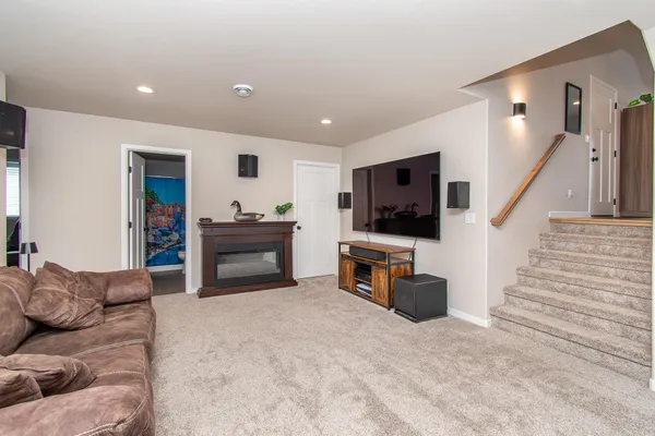 $512,500 | 5507 Lori Lane West, West Fargo, ND 58078