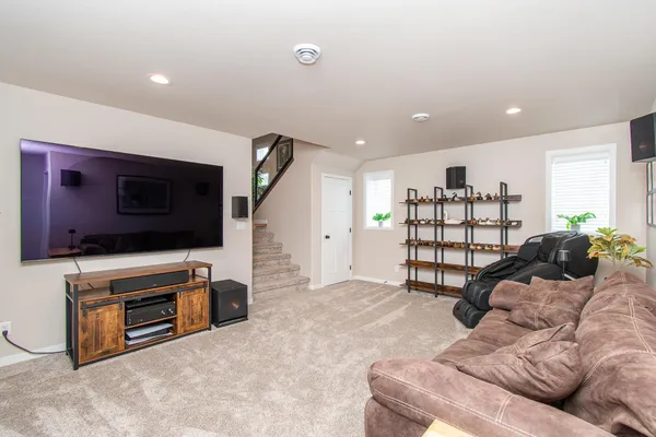 $499,000 | 5507 Lori Lane West, West Fargo, ND 58078
