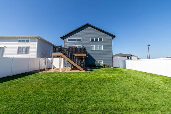 $512,500 | 5507 Lori Lane West, West Fargo, ND 58078