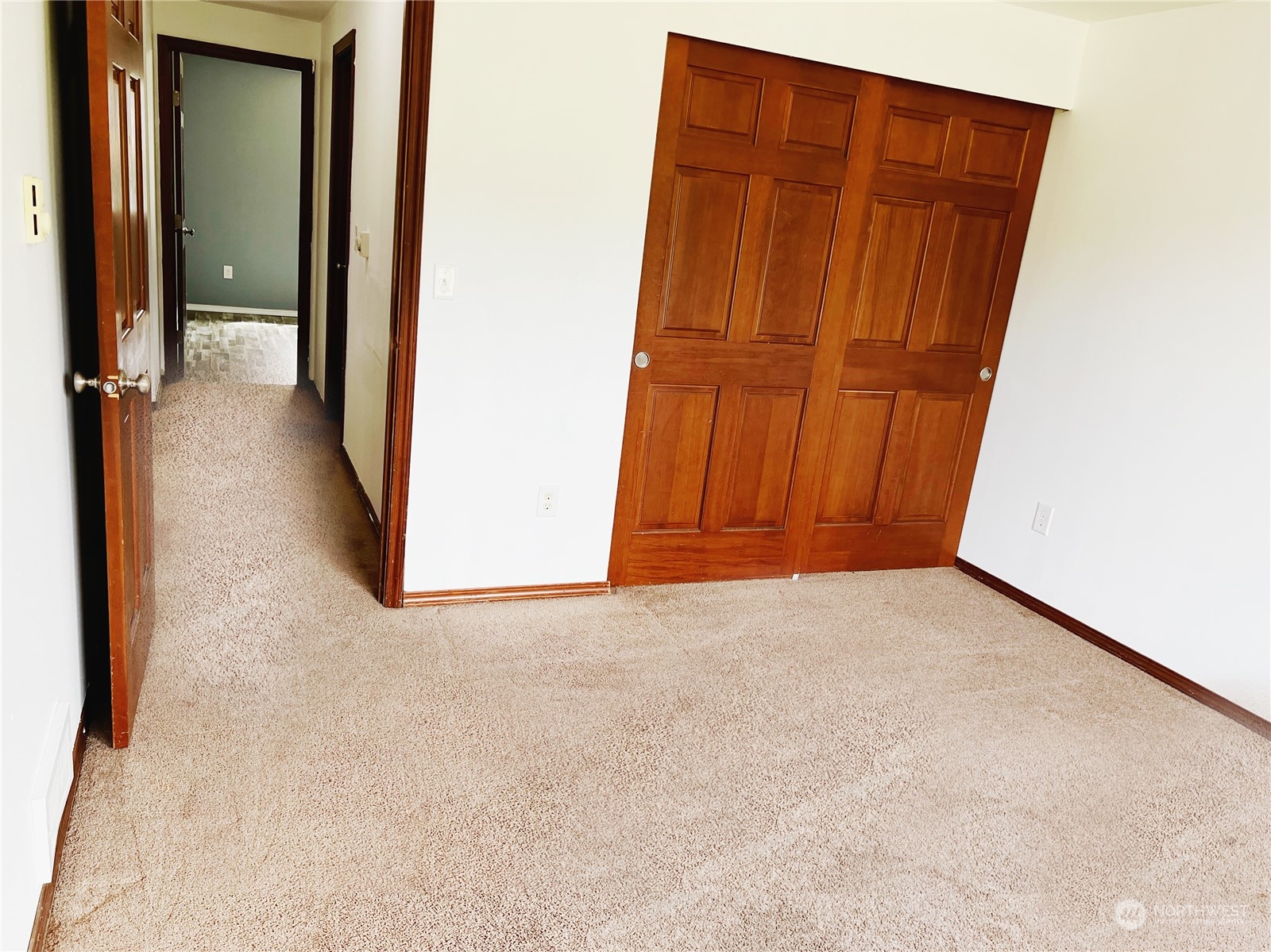 742 East Thornton Road Shelton, WA 98584 - Photo 19 of 39 a view of an empty room