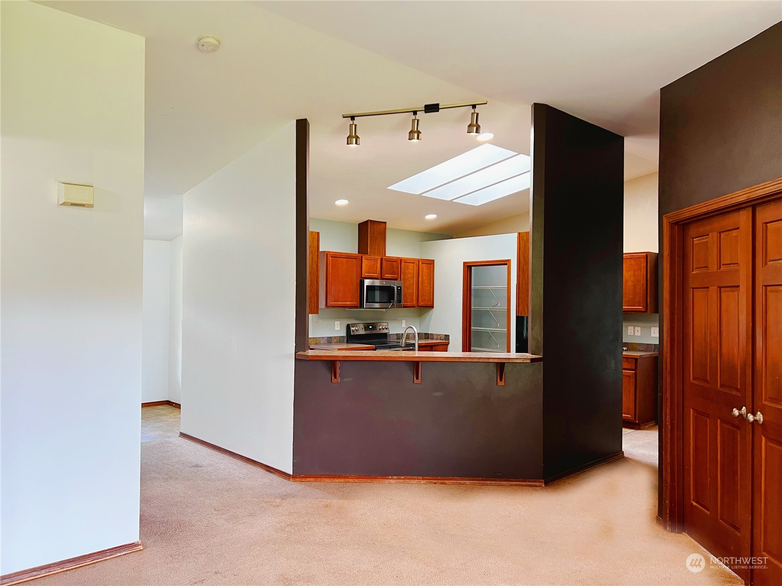 742 East Thornton Road Shelton, WA 98584 - Photo 28 of 39 a view of kitchen and utility room