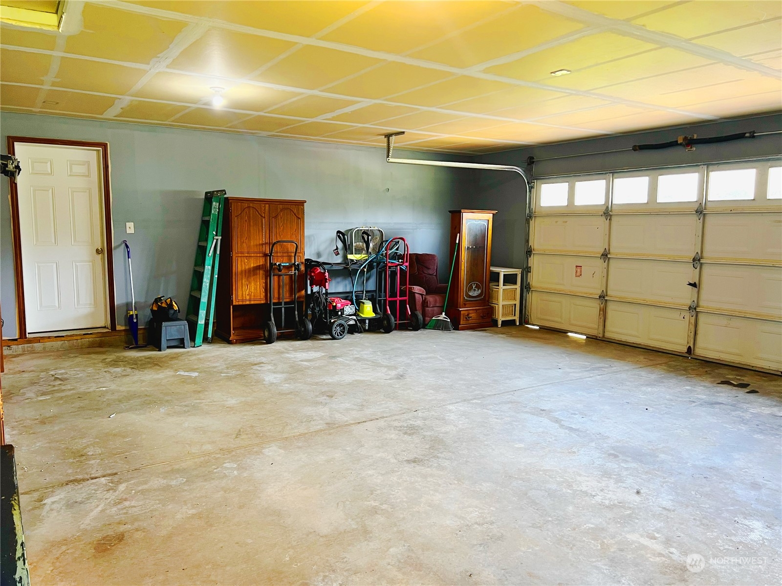 742 East Thornton Road Shelton, WA 98584 - Photo 37 of 39 a view of a garage with cars