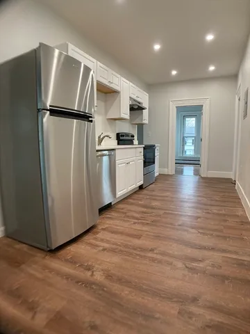 $2,800 | 78 West Central Street, Unit 2, Natick, MA 01760