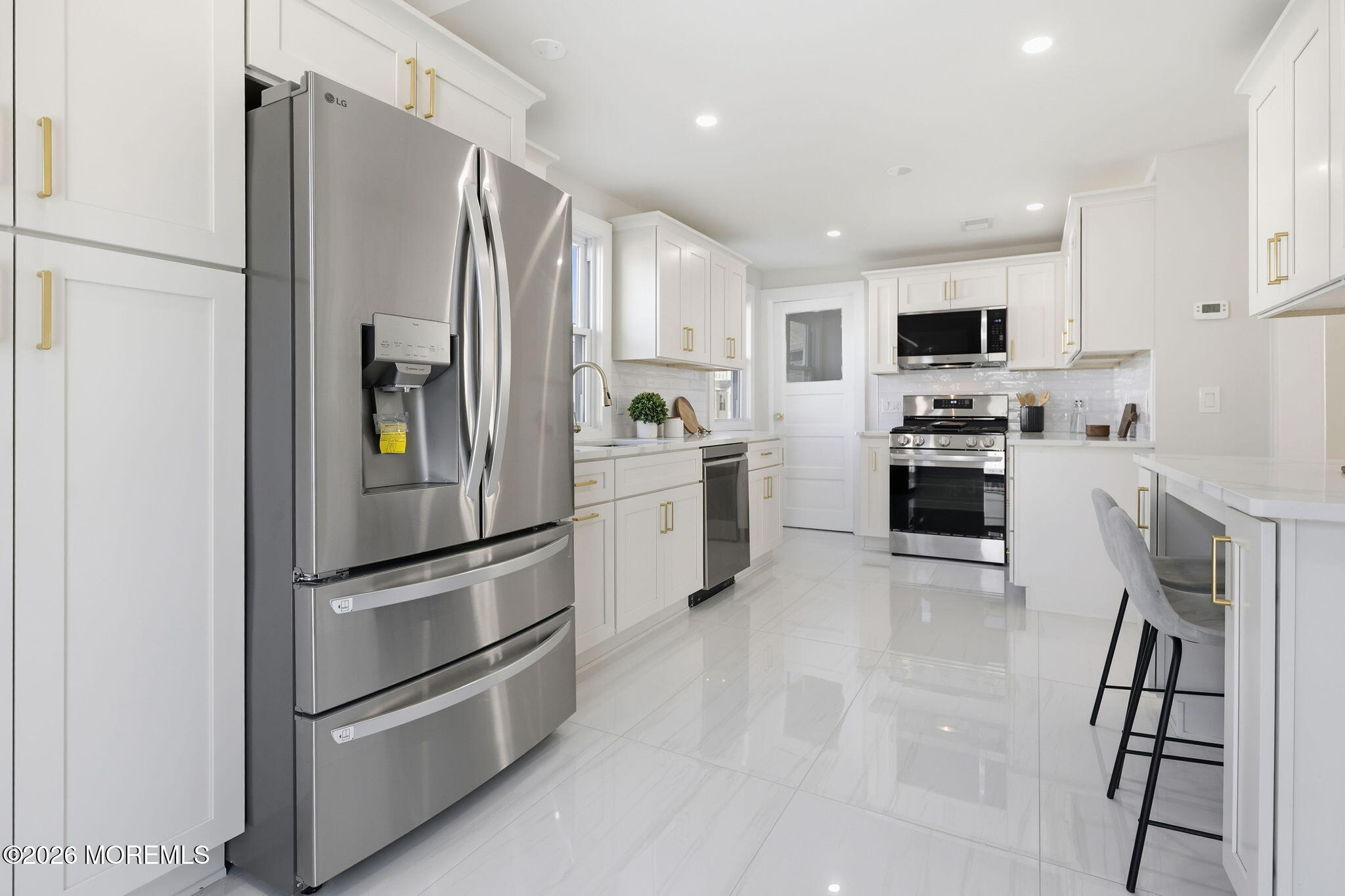 811 Rue Avenue Point Pleasant, NJ 08742 - Photo 15 of 37 19-web-or-mls-015__0251448