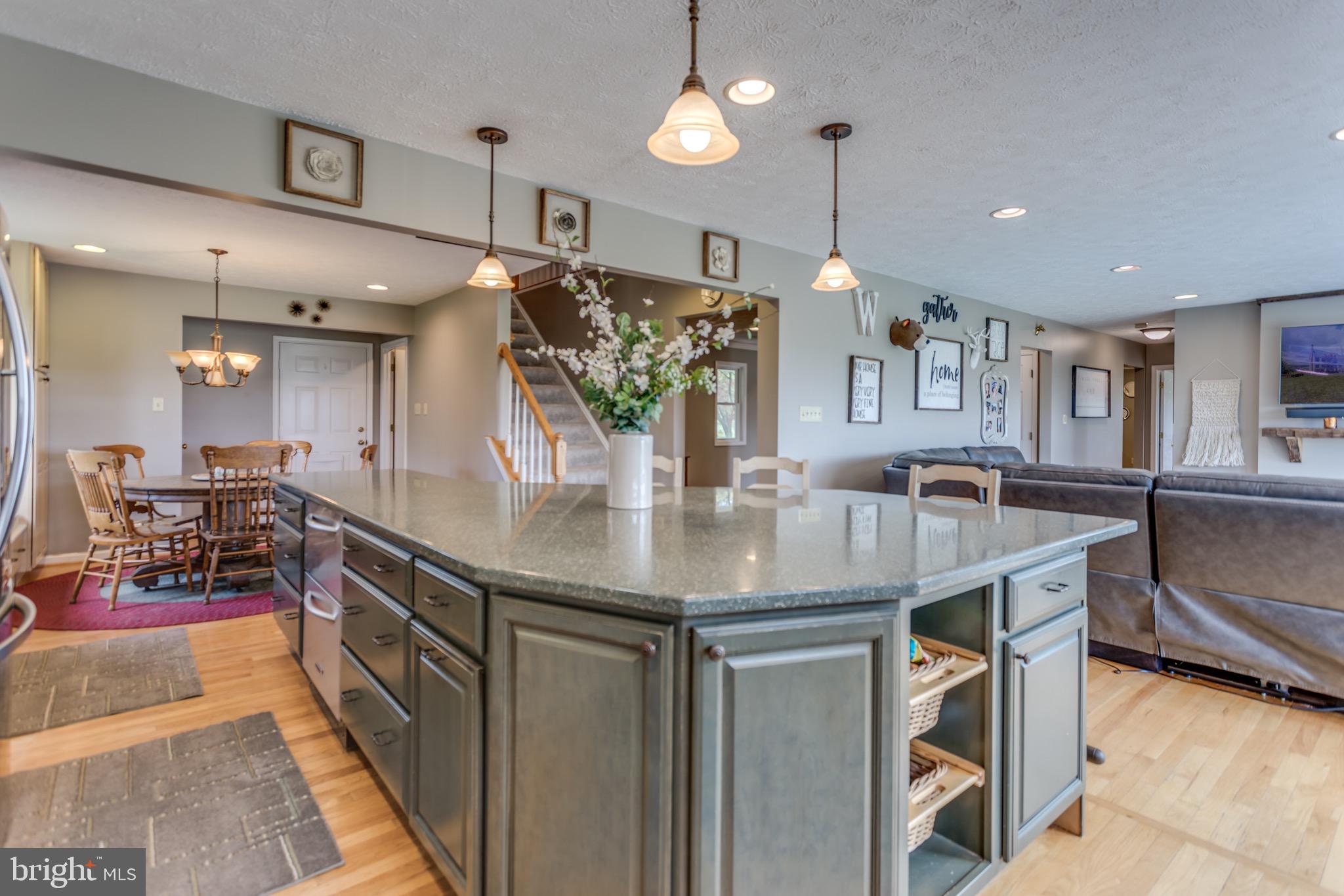 660 Germany Road Stephens City, VA 22655 - Photo 2 of 98 Kitchen