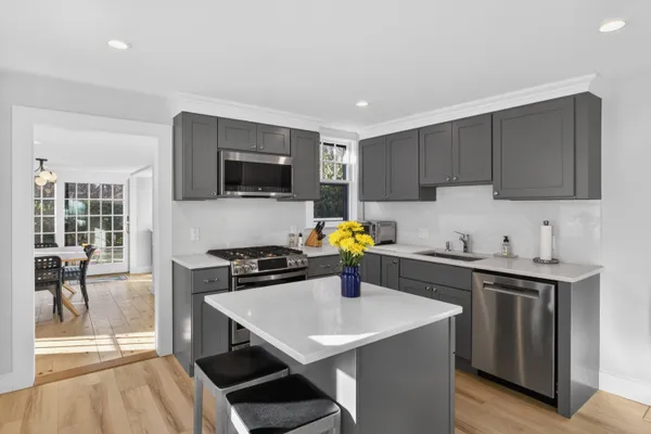 $20,000 | 150 Main Street, Sandwich, MA 02563