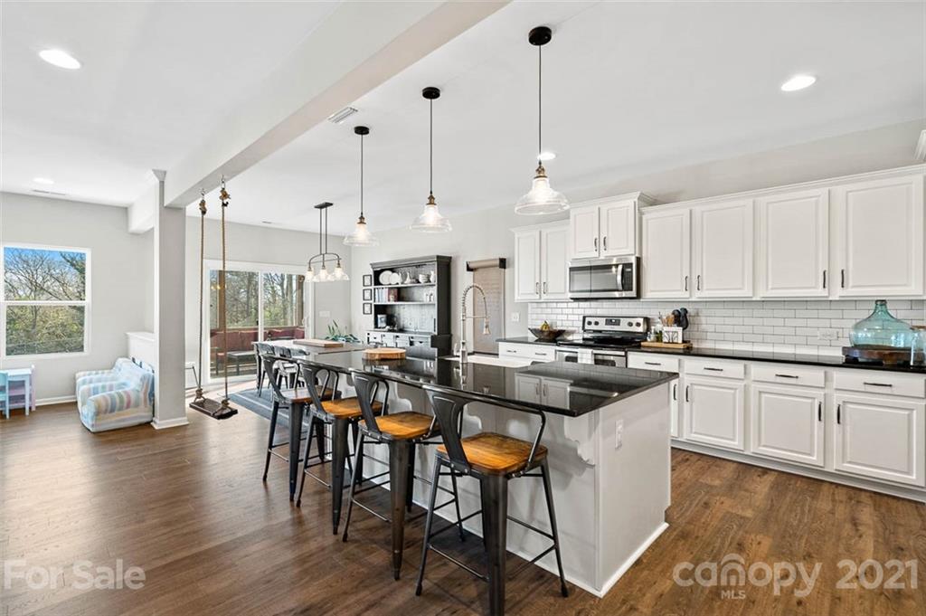 1137 Bethel Road Charlotte, NC 28208 - Photo 8 of 43 Gallery Image 8