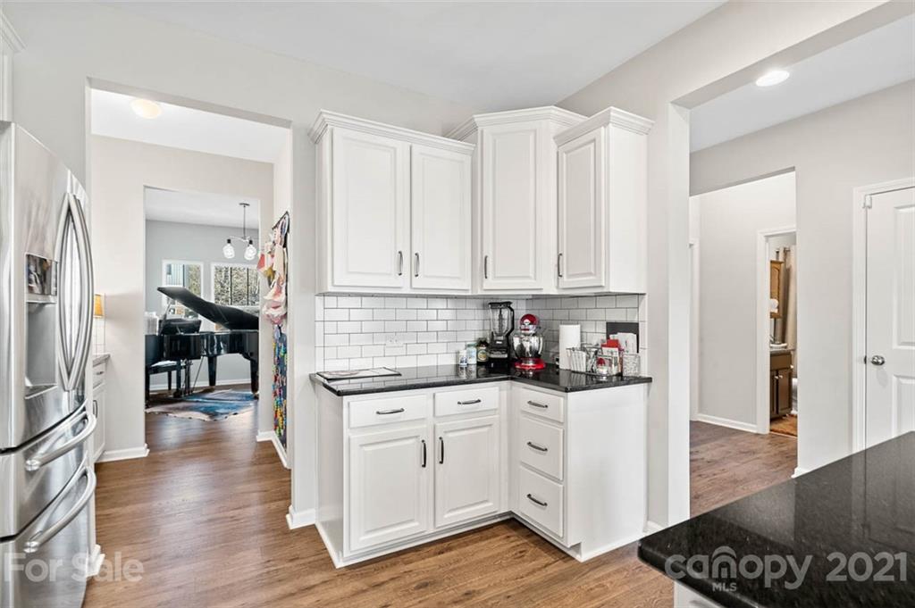 1137 Bethel Road Charlotte, NC 28208 - Photo 9 of 43 Gallery Image 9