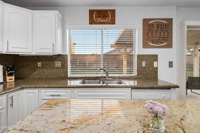 $509,990 | 2822 West Lumber Street, Lancaster, CA 93536