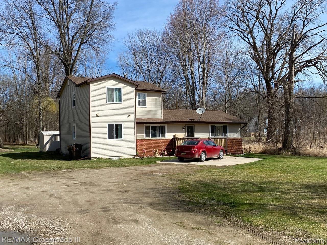 44208 Willow Road Belleville, MI 48111 - Photo 1 of 23 willow.jpg