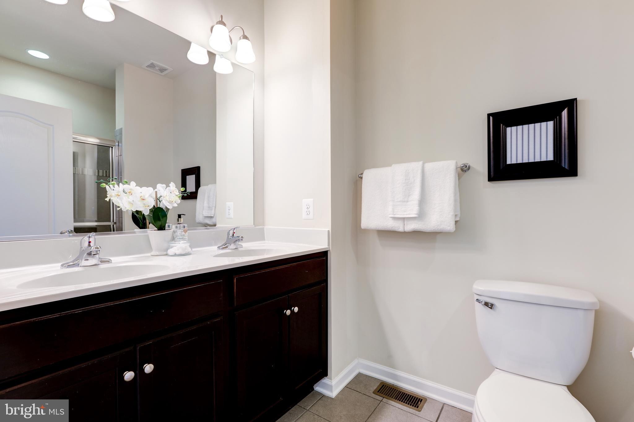 2720 Egret Way Frederick, MD 21701 - Photo 16 of 42 En-suite bath