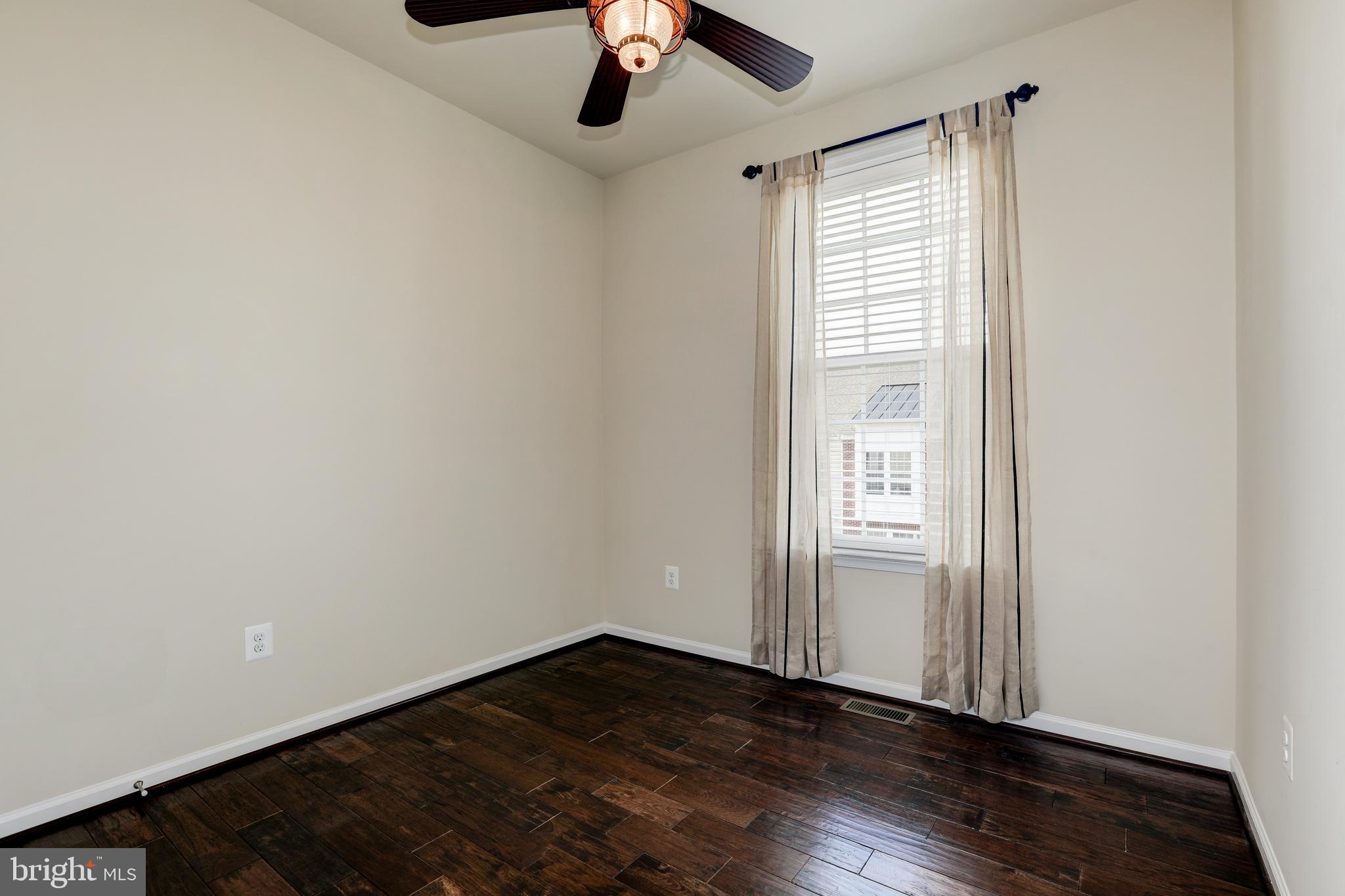 2720 Egret Way Frederick, MD 21701 - Photo 19 of 42 Second bedroom