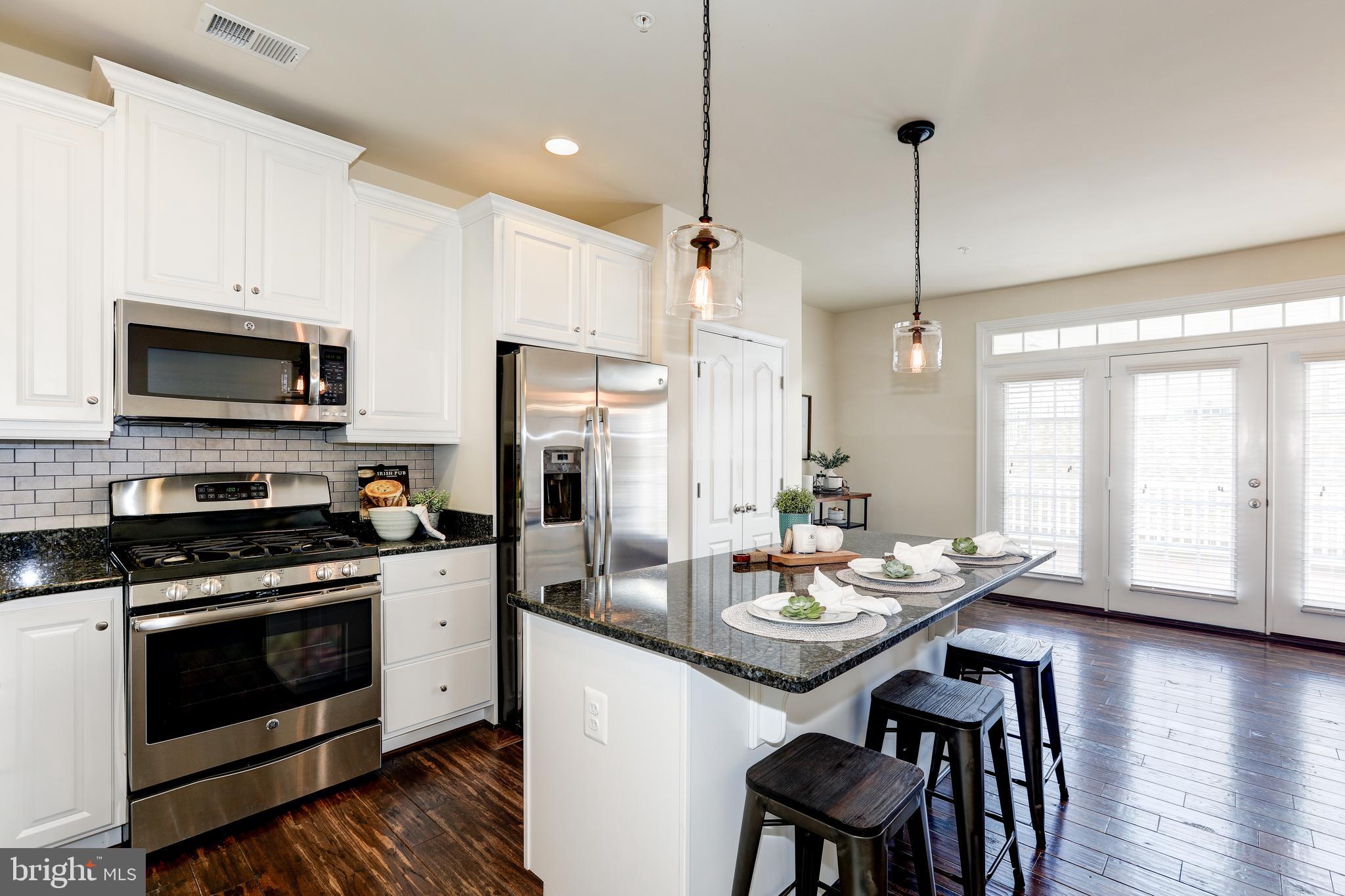 2720 Egret Way Frederick, MD 21701 - Photo 6 of 42 Gather and entertain here!