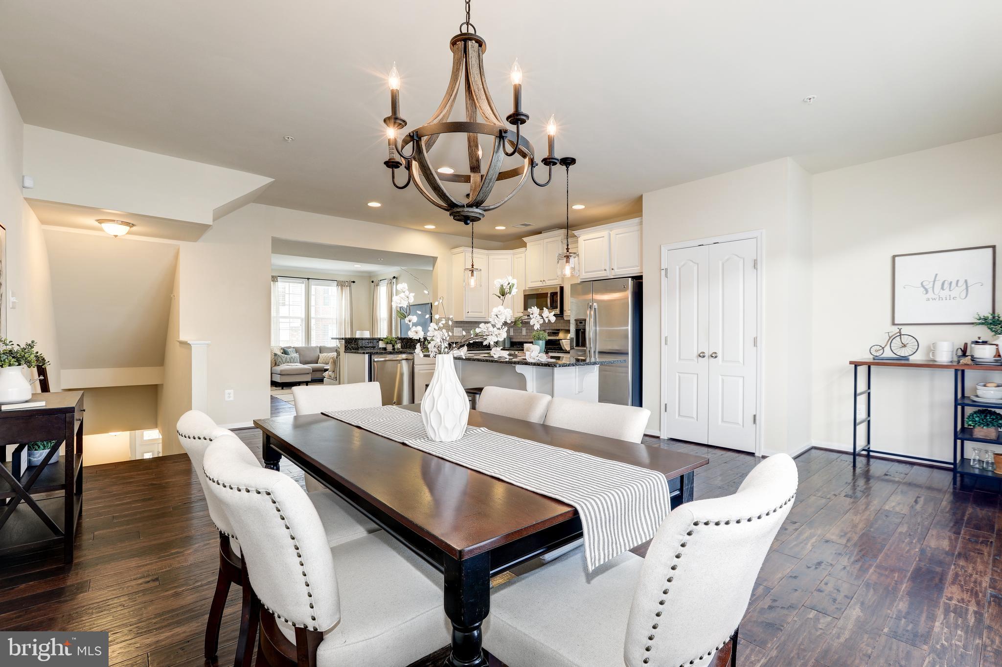 2720 Egret Way Frederick, MD 21701 - Photo 7 of 42 Dining area