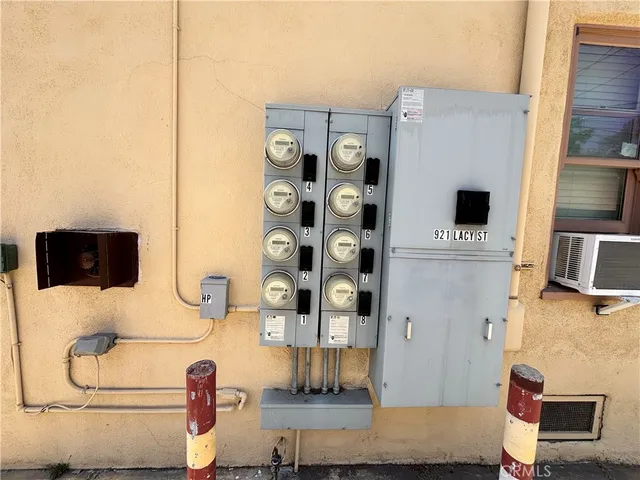 $1,995,000 | 921 North Lacy Street, Santa Ana, CA 92701