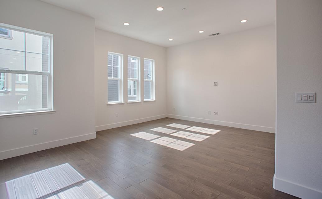 4263 Loyalton Road Dublin, CA 94568 - Photo 8 of 14 Gallery Image 8