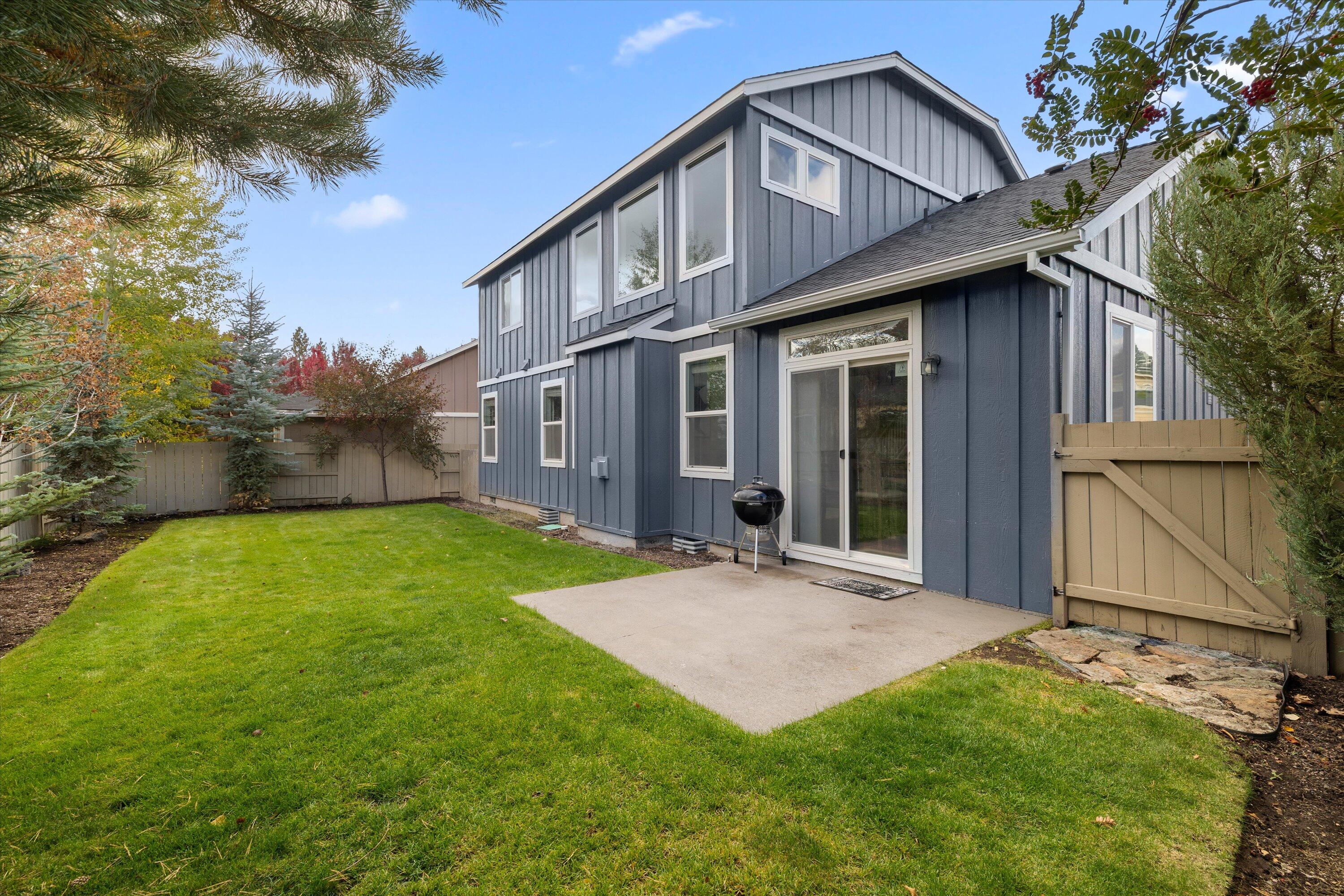 19557 Sager Loop Bend, OR 97702 - Photo 29 of 32 33-20251003 JILL ROSELL-7