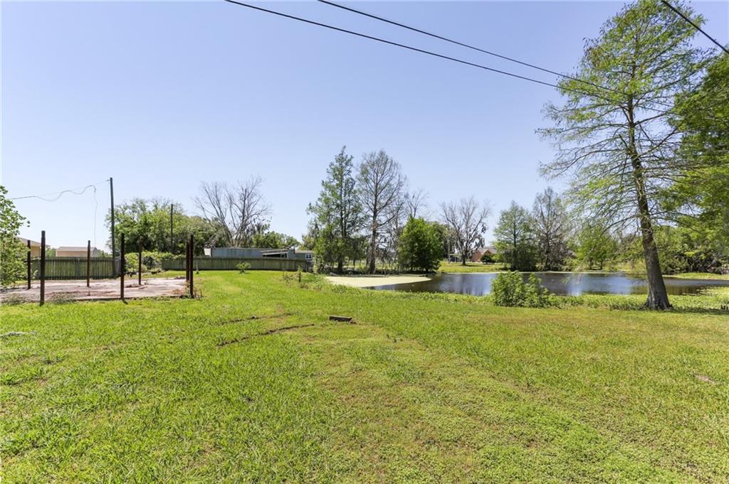 2948 Bayou Road St. Bernard, LA 70085 - Photo 23 of 27