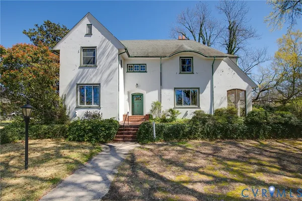 $400,000 | 1216 Main St Point, West Point, VA 23181