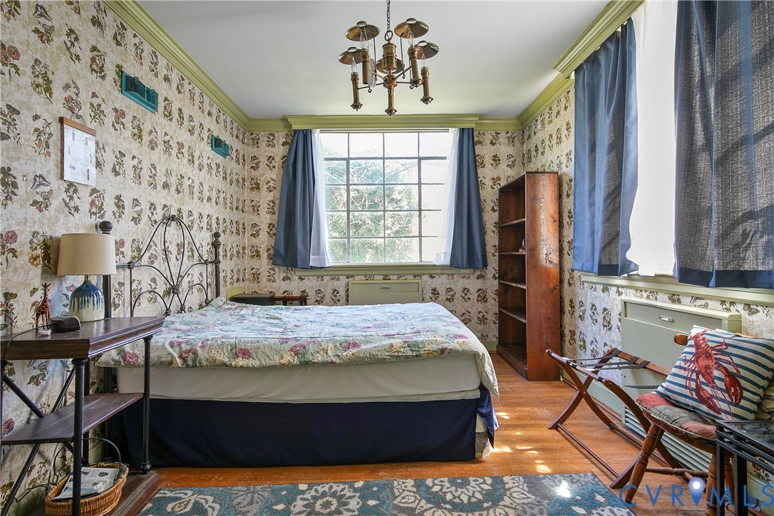 1216 Main St Point West Point, VA 23181 - Photo 20 of 50 Main Level Primary! Previously used as an Airbnb f