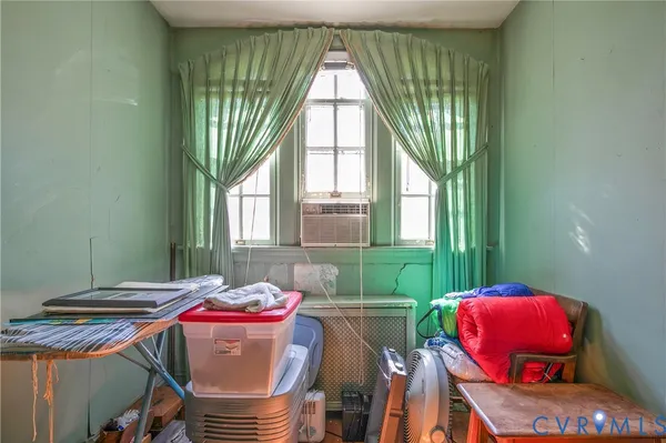 $400,000 | 1216 Main St Point, West Point, VA 23181