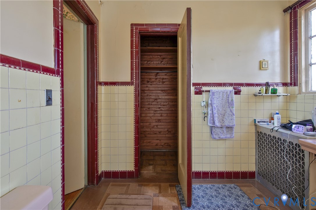 1216 Main St Point West Point, VA 23181 - Photo 37 of 50 Hidden closet in upstairs primary bathroom